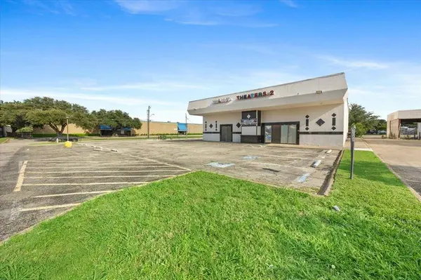 3310 W Walnut Street, Garland, TX 75042