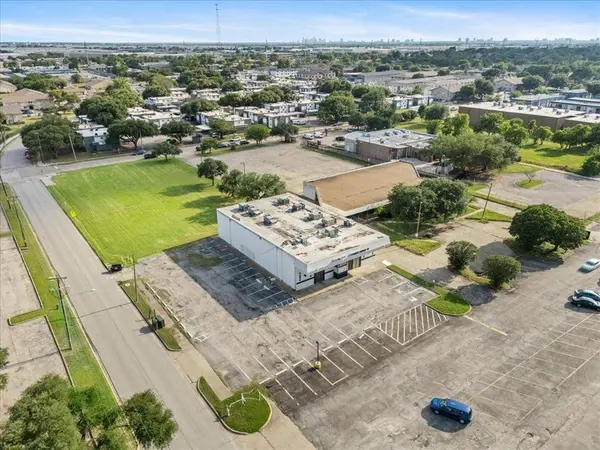 3310 W Walnut Street, Garland, TX 75042