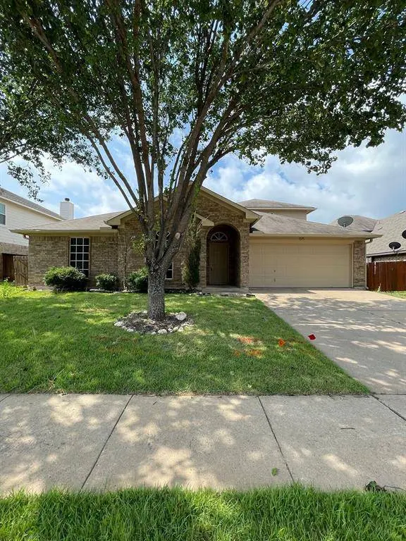 825 Forest Heights Drive, Fort Worth, TX 76036