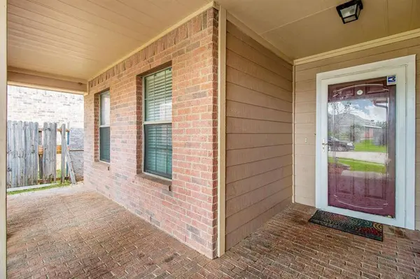 8141 Plateau Drive, Fort Worth, TX 76120