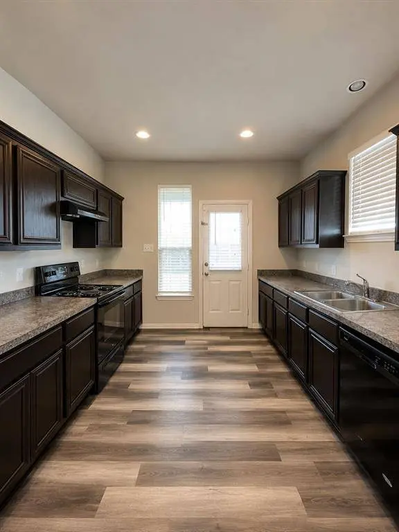 2024 Belshire Court, Fort Worth, TX 76140