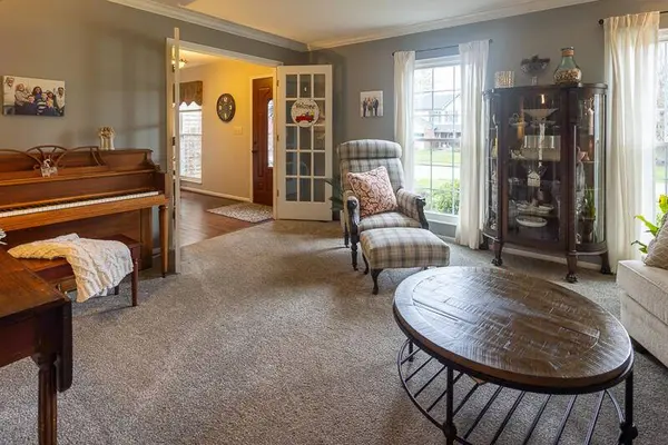 303 Town Square Circle, Cold Spring, KY 41076