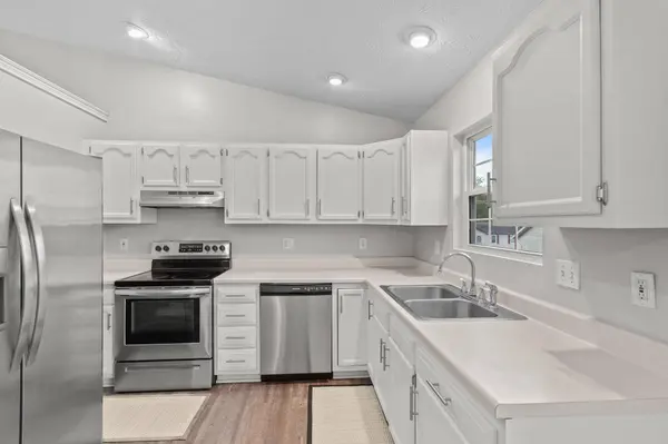 287 Redwood Drive, Dry Ridge, KY 41035