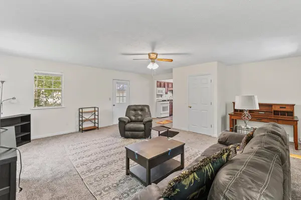 112 Valley Drive, Florence, KY 41042