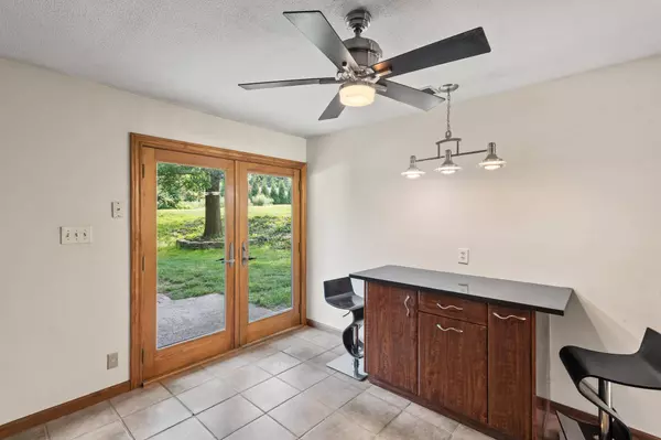 1468 N Bend Road, Hebron, KY 41048