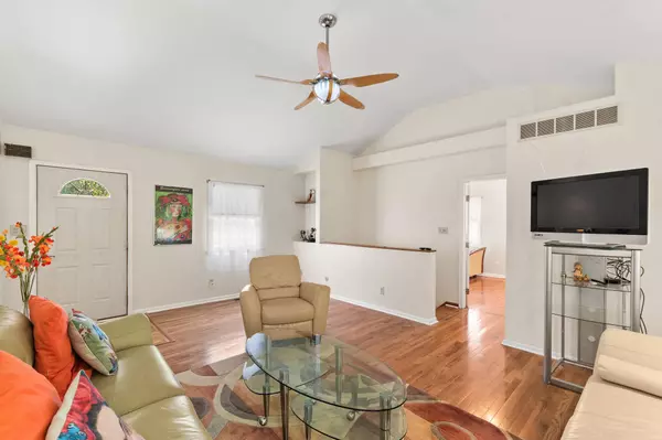 1468 N Bend Road, Hebron, KY 41048