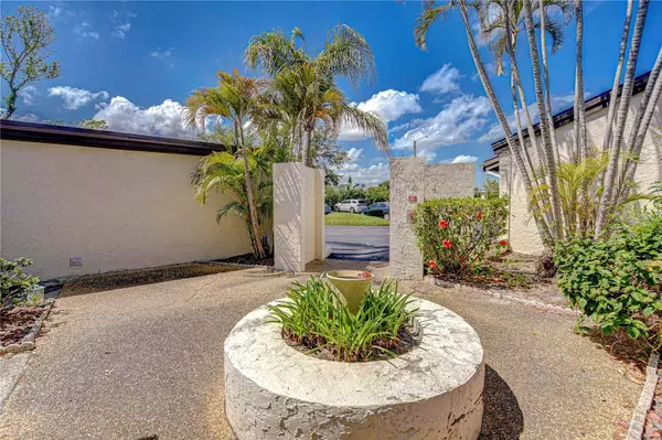 1881 N HERCULES AVE #1303, Clearwater, FL 33765