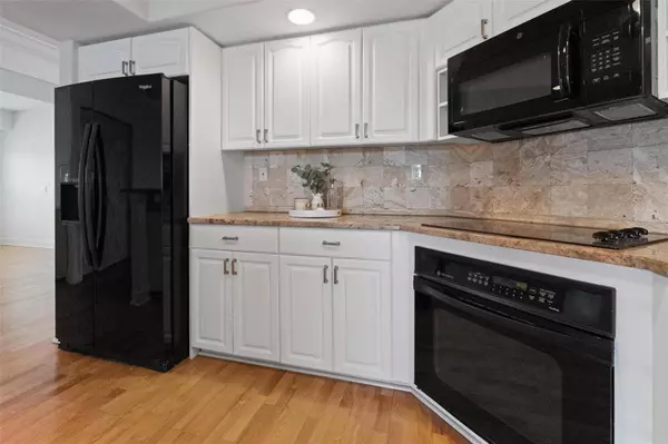 1695 PINELLAS BAYWAY S #E6, St Petersburg, FL 33715