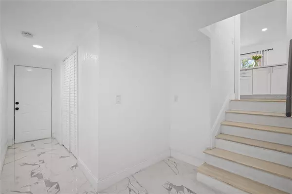 5115 16TH ST N, St Petersburg, FL 33703