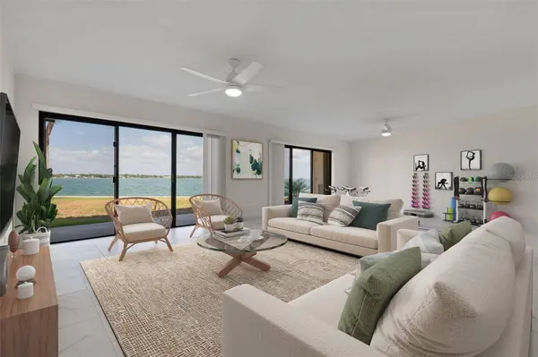 7540 SUNSHINE SKYWAY LN S #T35, St Petersburg, FL 33711