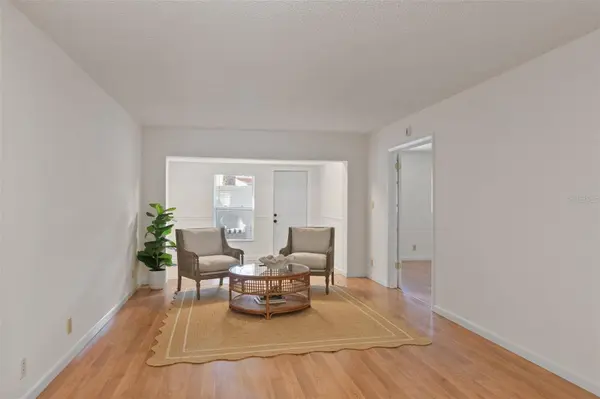 2076 SUNSET POINT RD #142, Clearwater, FL 33765