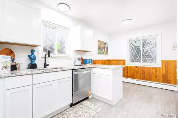 11028 FORD Avenue, Warren, MI 48089