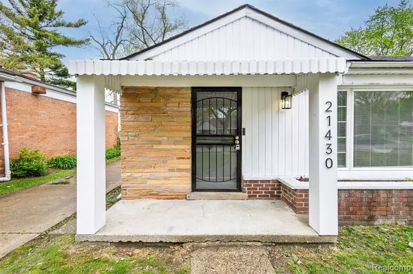 21430 RIDGEDALE Street, Oak Park, MI 48237