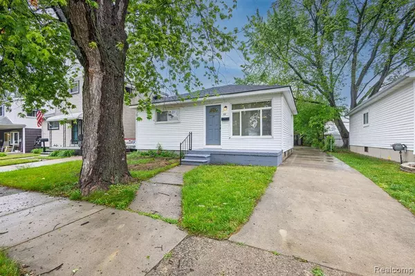 449 W Mahan Avenue, Hazel Park, MI 48030