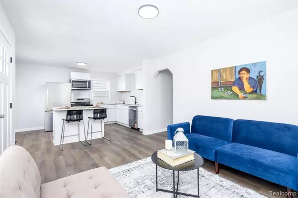 1730 E Hazelhurst Street, Ferndale, MI 48220