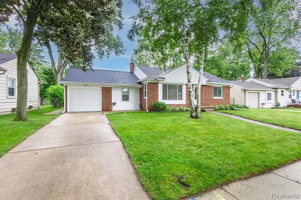 23060 Lilac Street, Farmington, MI 48336