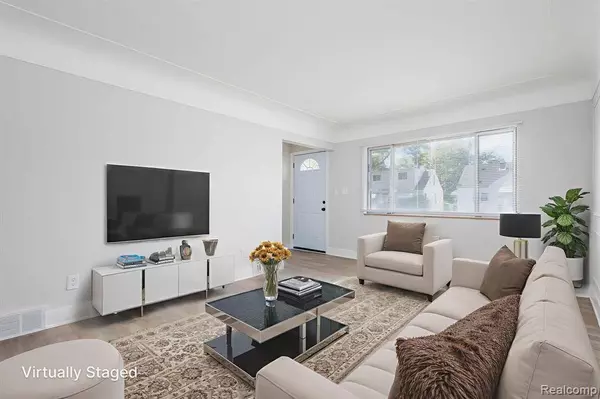 23162 Lambrecht Avenue, Eastpointe, MI 48021