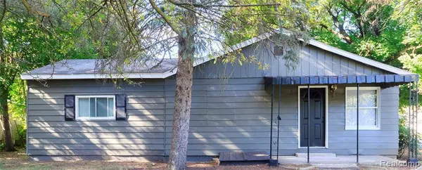 5502 Rowley Boulevard, Waterford Twp, MI 48329