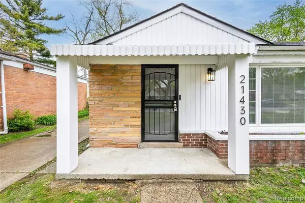 21430 Ridgedale Street, Oak Park, MI 48237