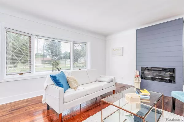 3287 Kilmer Drive, Troy, MI 48083