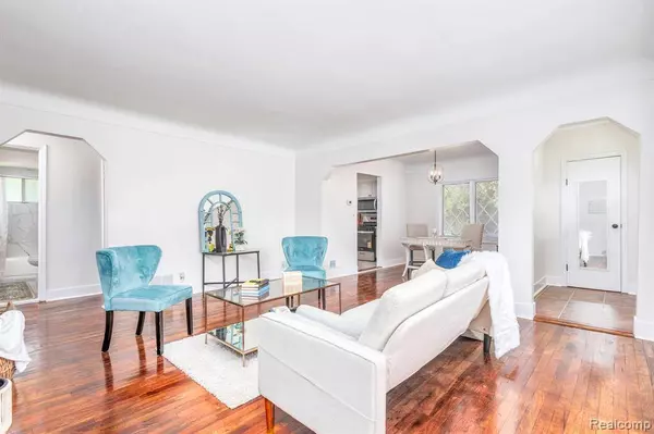 3287 Kilmer Drive, Troy, MI 48083