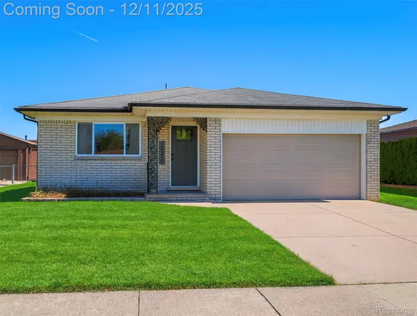 16210 Wellington AVE, Roseville, MI 48066