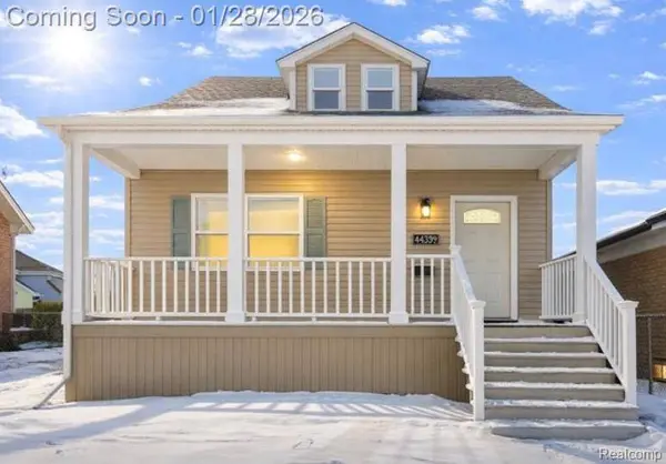 21912 Lakeview ST, St. Clair Shores, MI 48080