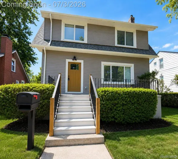 214 E Hazelhurst ST, Ferndale, MI 48220