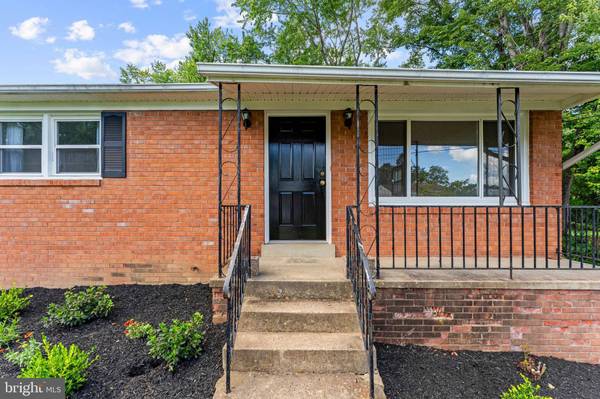 4082 STANBERRY AVE, Marshall, VA 20115