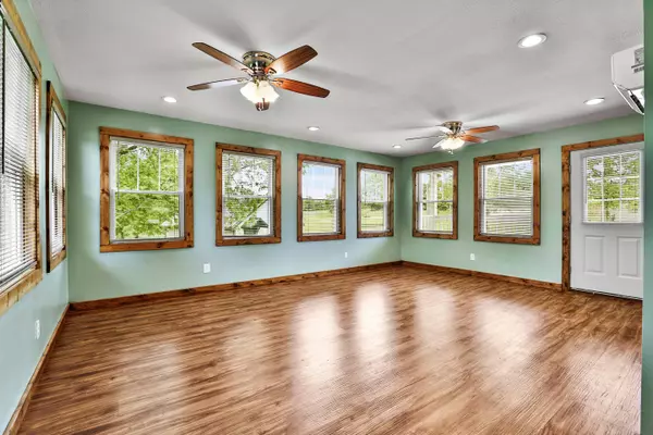 1540 Harrodsburg Road, Lawrenceburg, KY 40342