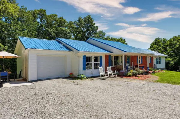 1587 Fairview Road