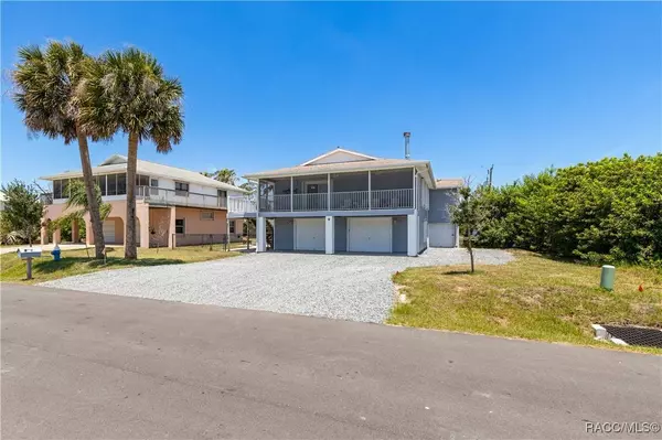 9 FLAGLER DR, Palm Coast, FL 32137