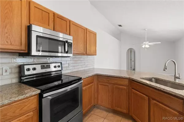 3143 GRAYTON DR, Spring Hill, FL 34609