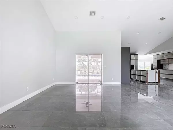 4209 NW 20th TER, Cape Coral, FL 33993