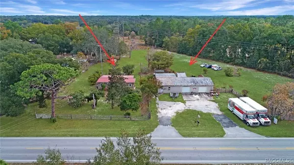 11455 SE HIGHWAY 464C, Ocklawaha, FL 32179