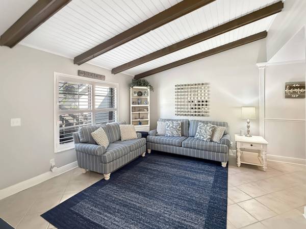 48 Via De Casas Norte, Boynton Beach, FL 33426