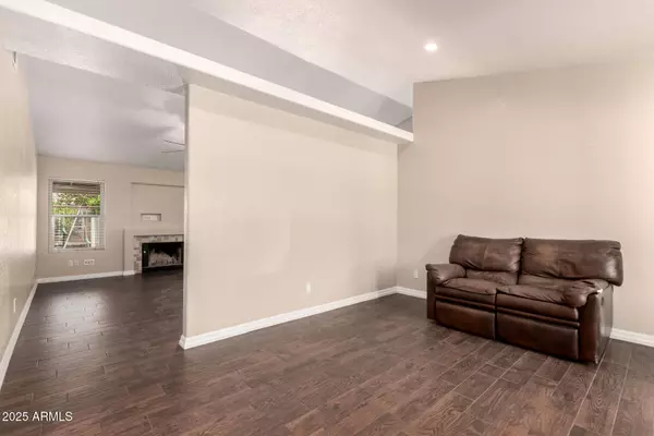 641 N 38TH Street, Mesa, AZ 85205