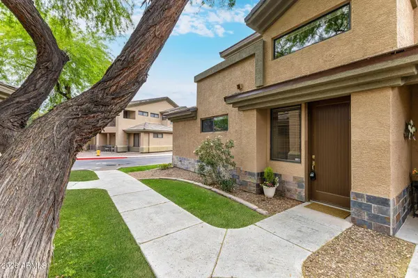 705 W QUEEN CREEK Road #2114, Chandler, AZ 85248