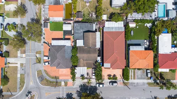 4785 SW 4th St, Miami, FL 33134