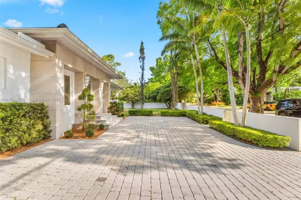 1415 Madrid St, Coral Gables, FL 33134