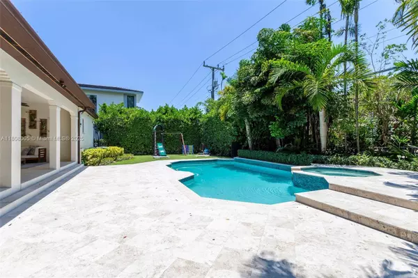 1126 Manati Ave, Coral Gables, FL 33146