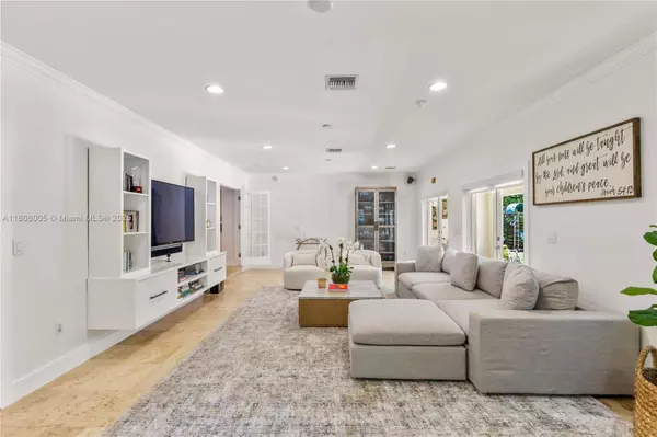 1126 Manati Ave, Coral Gables, FL 33146