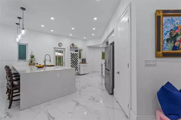 711 Sunset Rd, Coral Gables, FL 33143