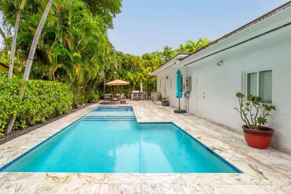 711 Sunset Rd, Coral Gables, FL 33143