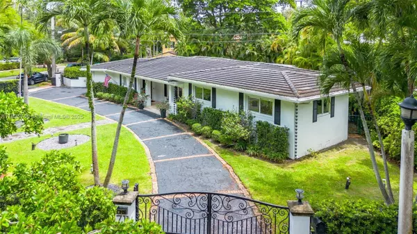 711 Sunset Rd, Coral Gables, FL 33143