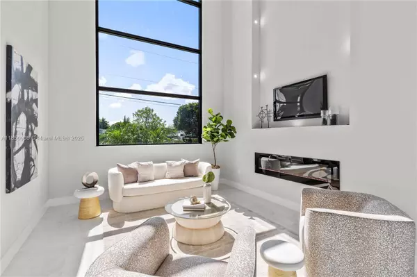 4240 SW 84th Ave, Miami, FL 33155