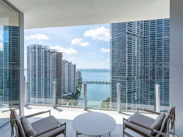 300 Biscayne Blvd #2505, Miami, FL 33131