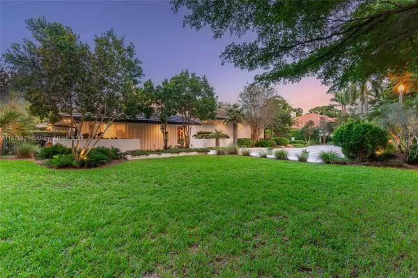 451 Ridge Rd, Coral Gables, FL 33143