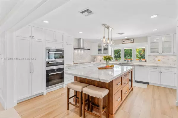 451 Ridge Rd, Coral Gables, FL 33143