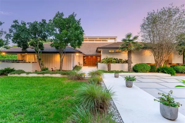 451 Ridge Rd, Coral Gables, FL 33143